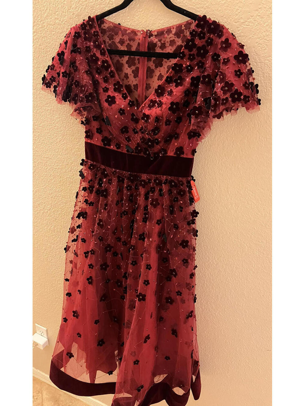 New Mac Duggal EMBELLISHED BUTTERFLY SLEEVE VELVET HEM MIDI DRESS Burgundy Sz 2 - Picture 5 of 9